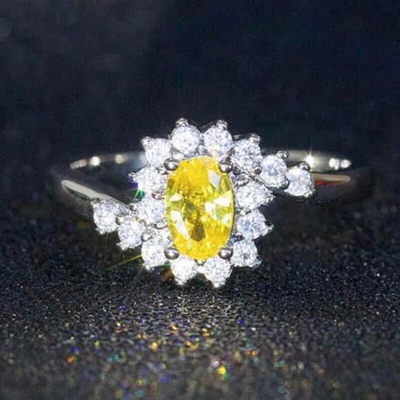 New Exquisite 925 Silver Oval Cut Citrine Ring - Picture 2 of 2